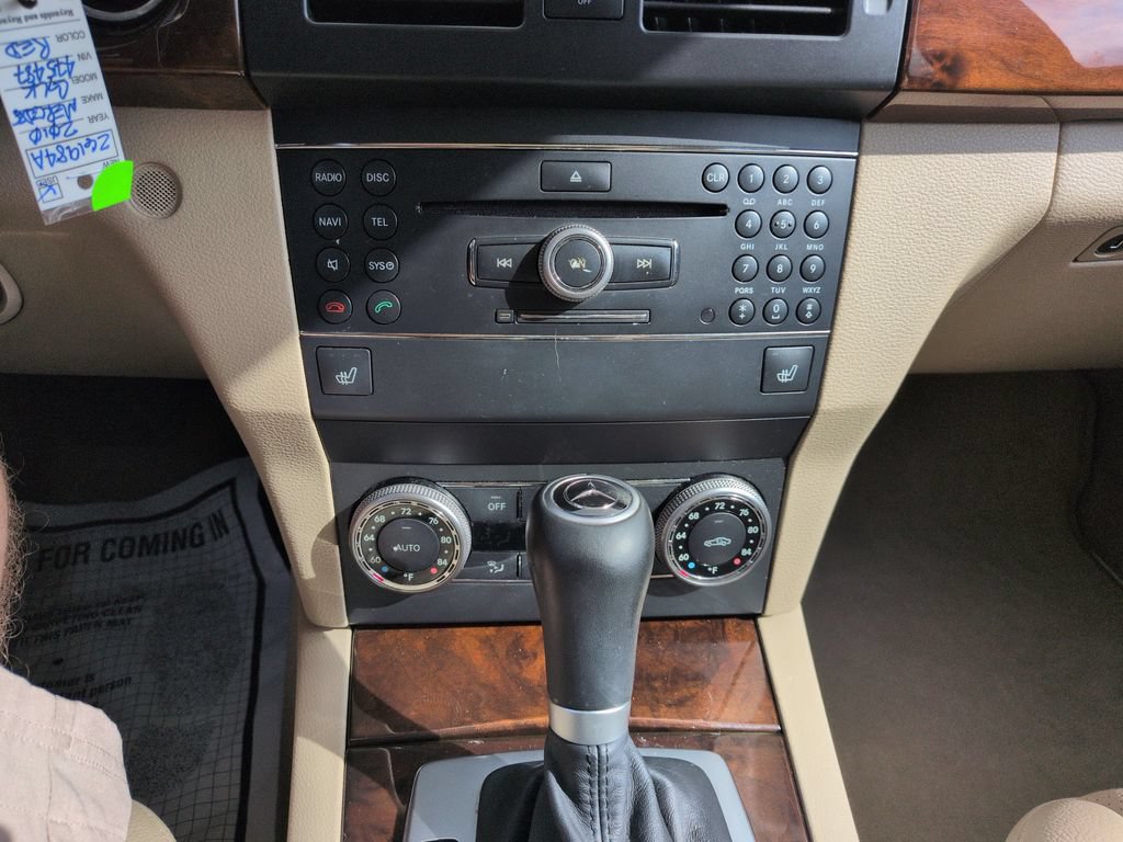 Used 2010 Mercedes-Benz GLK 350 4MATIC image 19