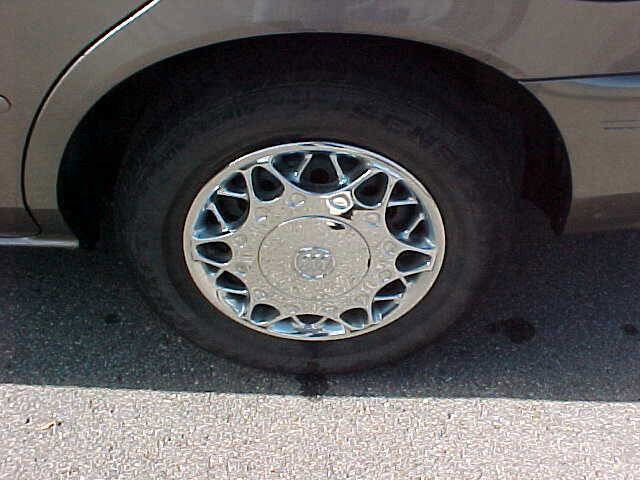 Used 2004 Buick Century Custom image 8