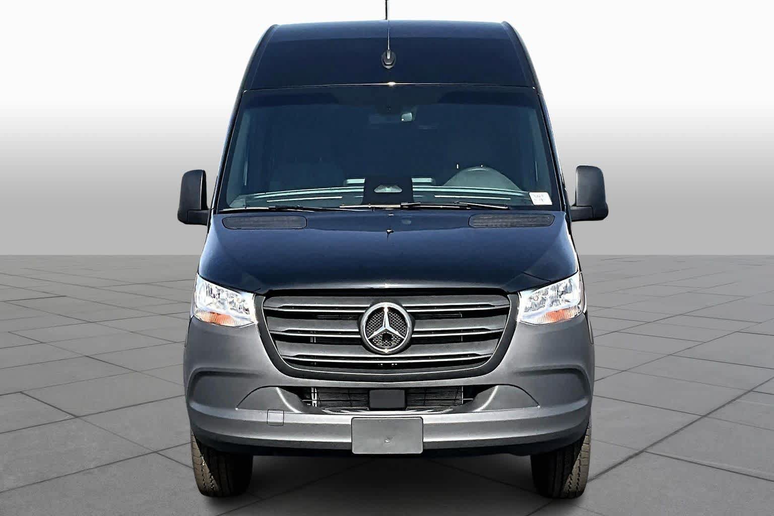 New 2026 Mercedes-Benz Sprinter 2500 image 3