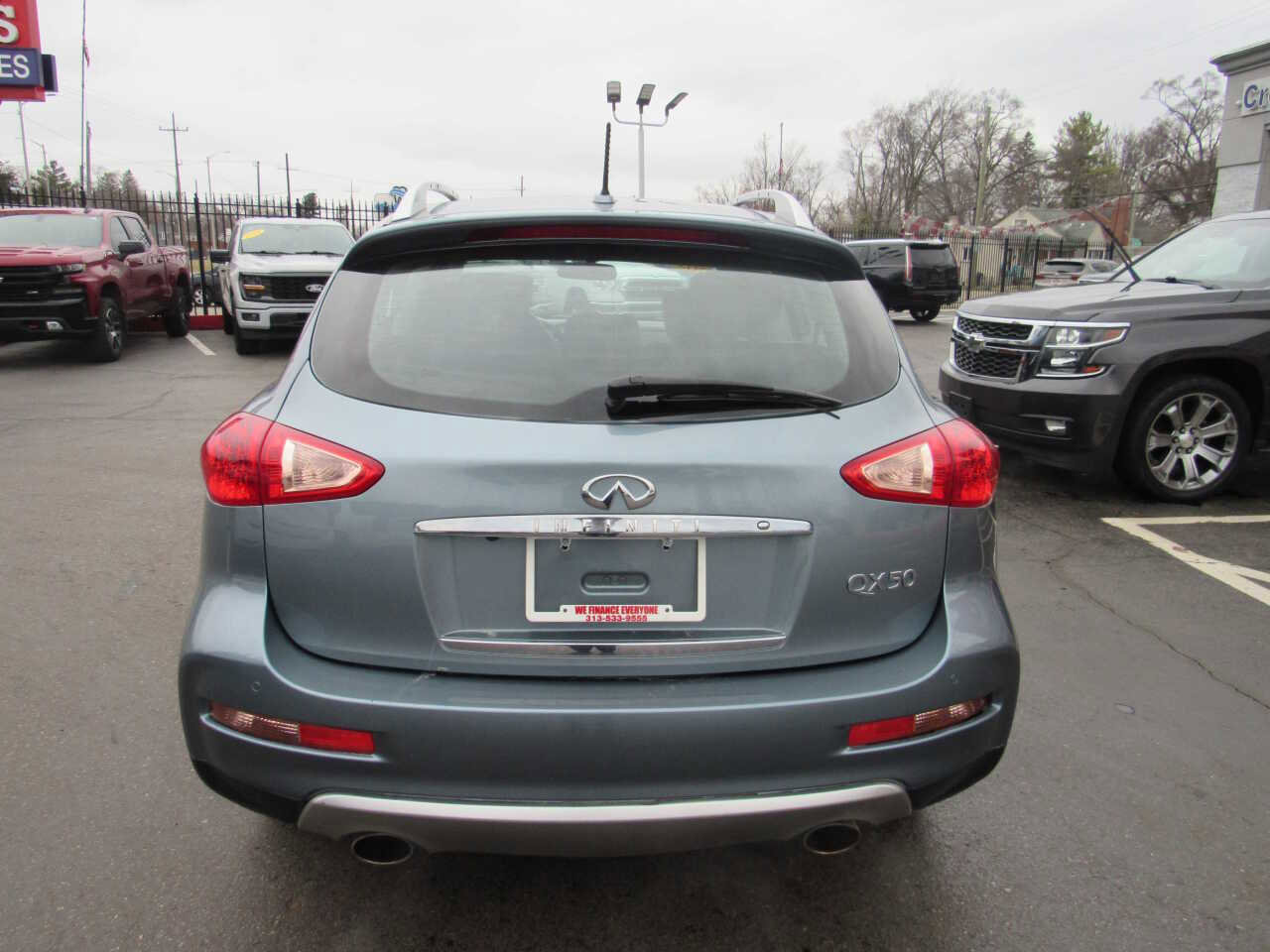 Used 2017 INFINITI QX50 Base AWD 4dr Crossover image 6