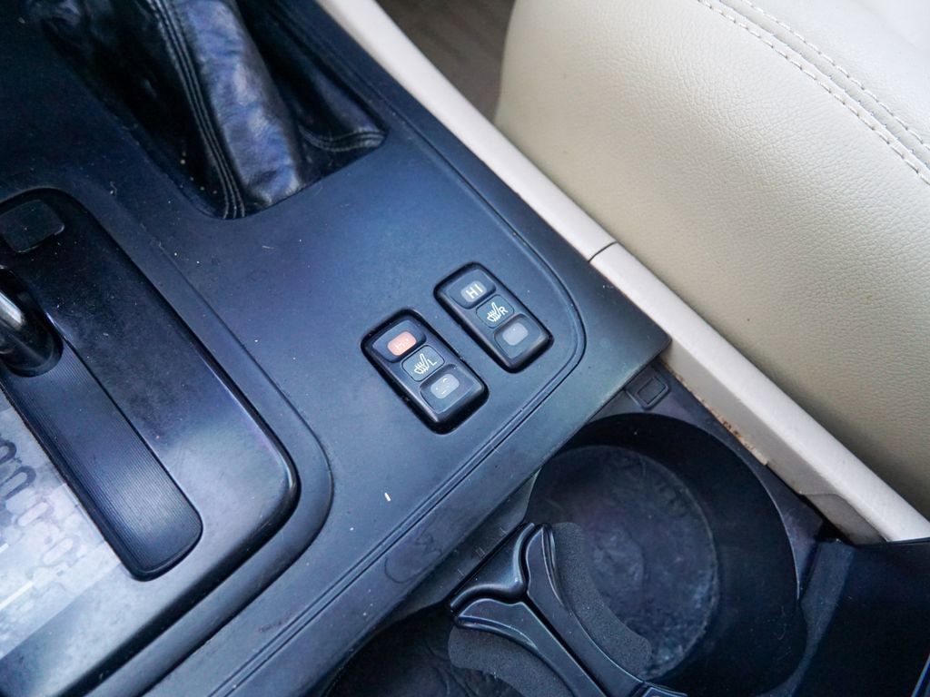 Used 2000 Toyota Land Cruiser image 23