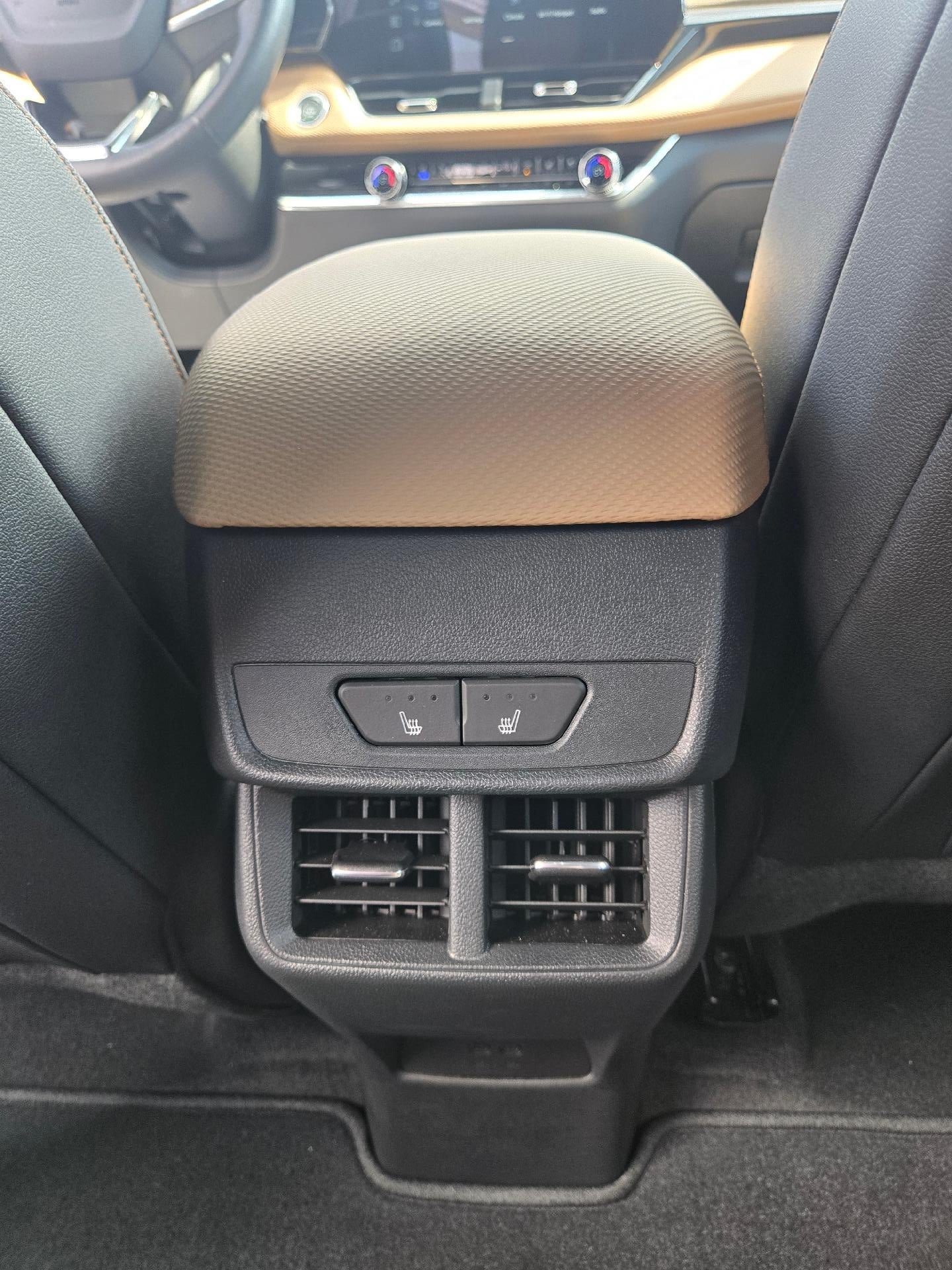Used 2026 Chevrolet Equinox ACTIV w/ Convenience Package III AWD/4WD image 19