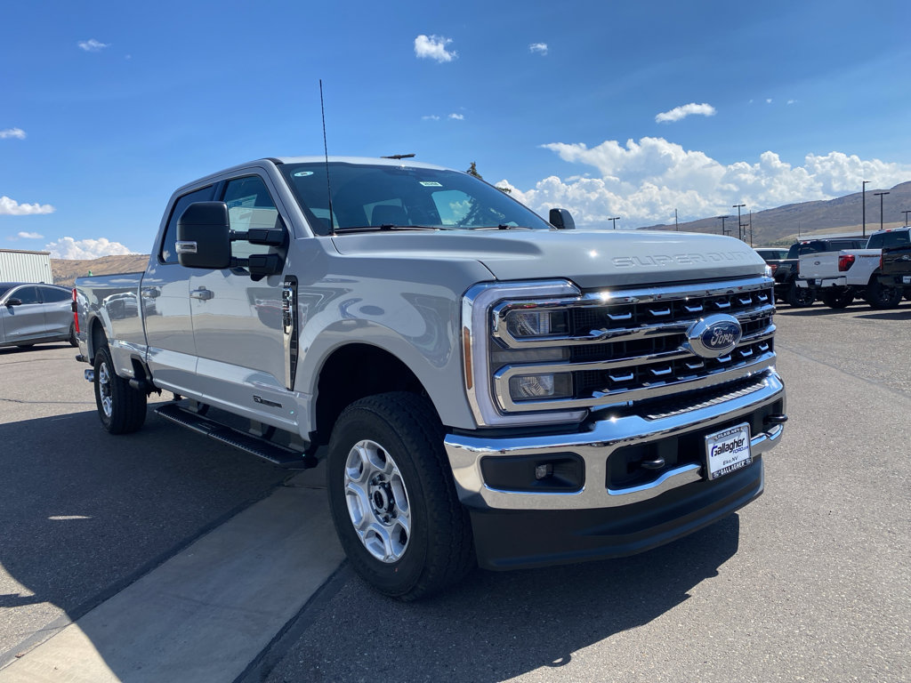 New 2026 Ford F350 4x4 Crew Cab Super Duty image 15