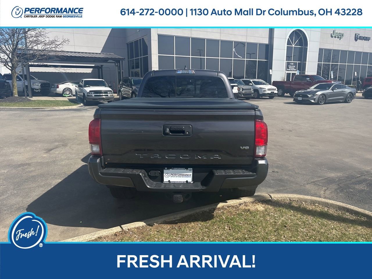 Used 2017 Toyota Tacoma TRD Sport image 5