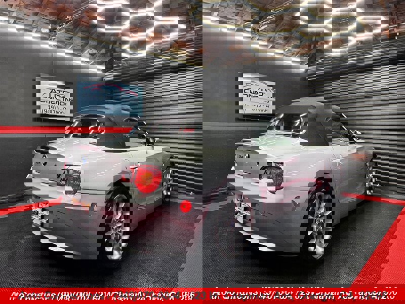 Used 2003 BMW Z4 2.5i image 4