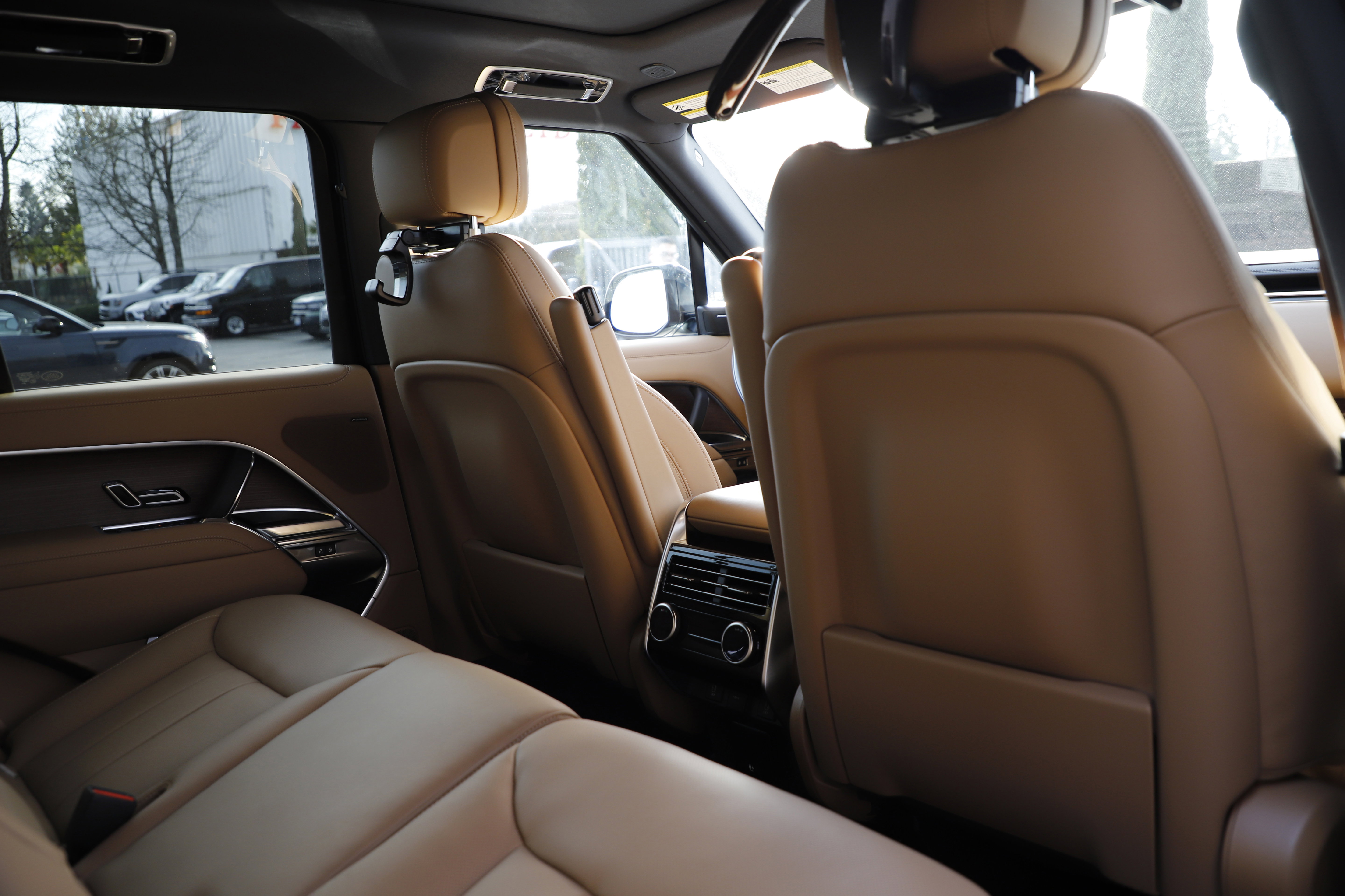 New 2026 Land Rover Range Rover SE image 11