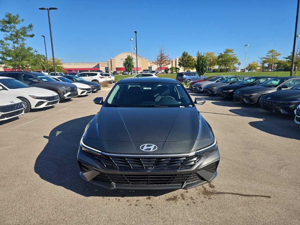 New 2026 Hyundai Elantra SE FWD image 8