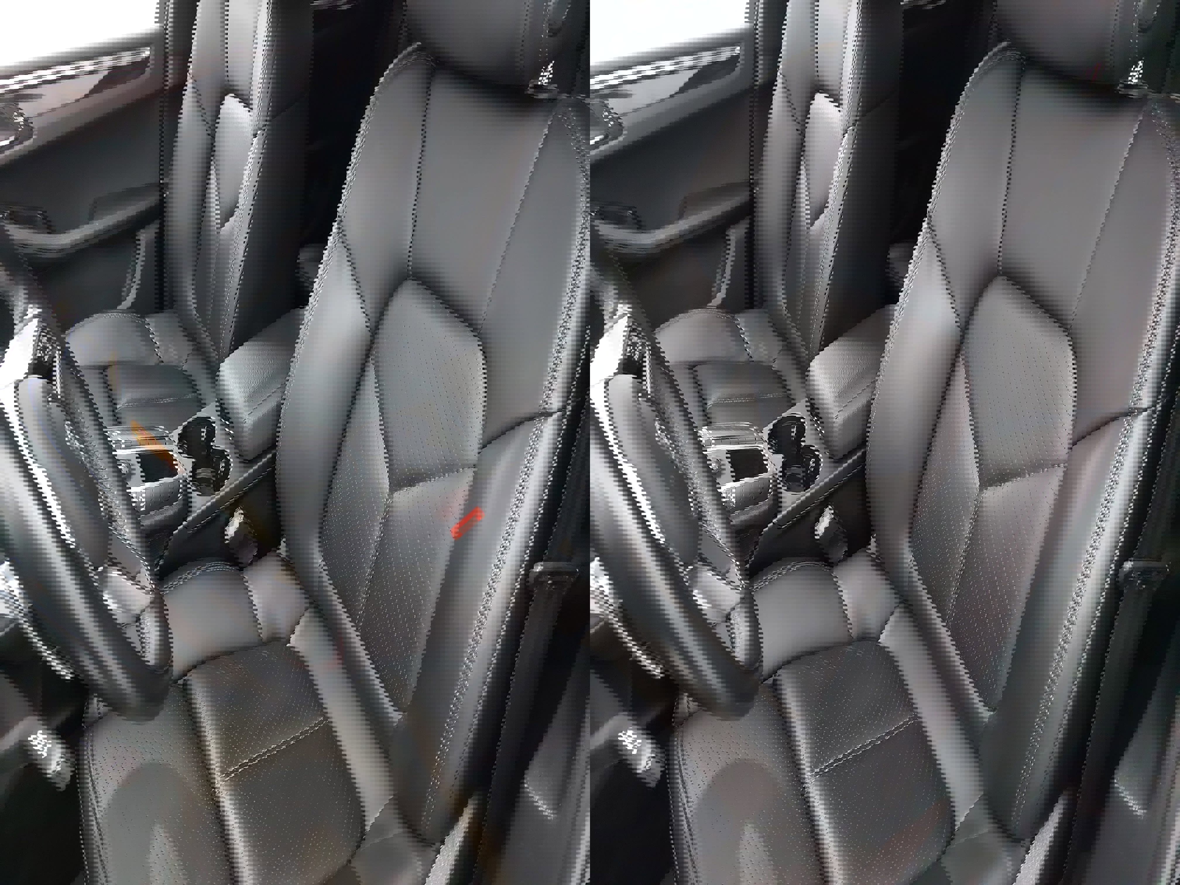 Certified 2021 Porsche Macan image 17