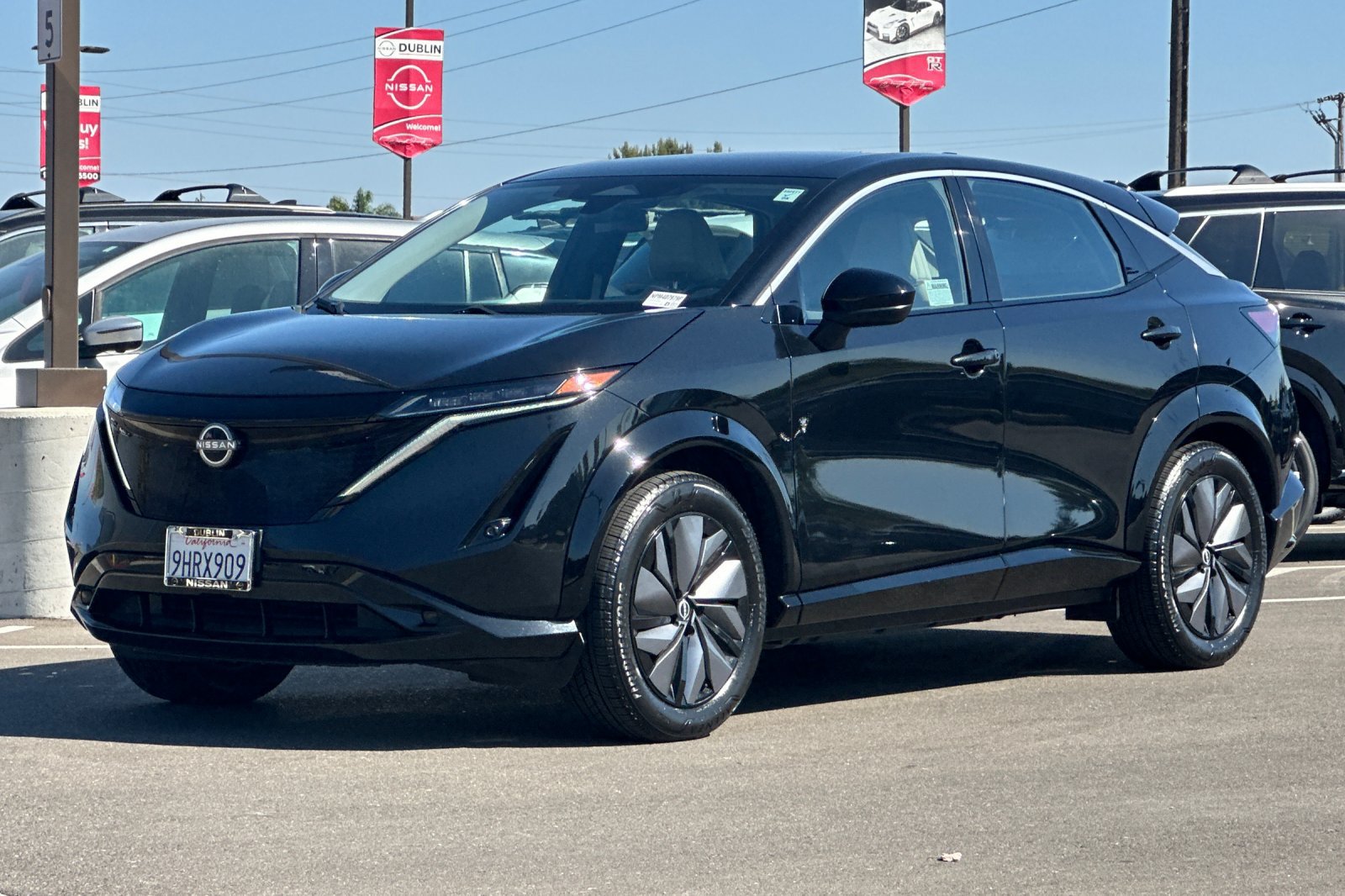 Certified 2023 Nissan Ariya FWD image 8