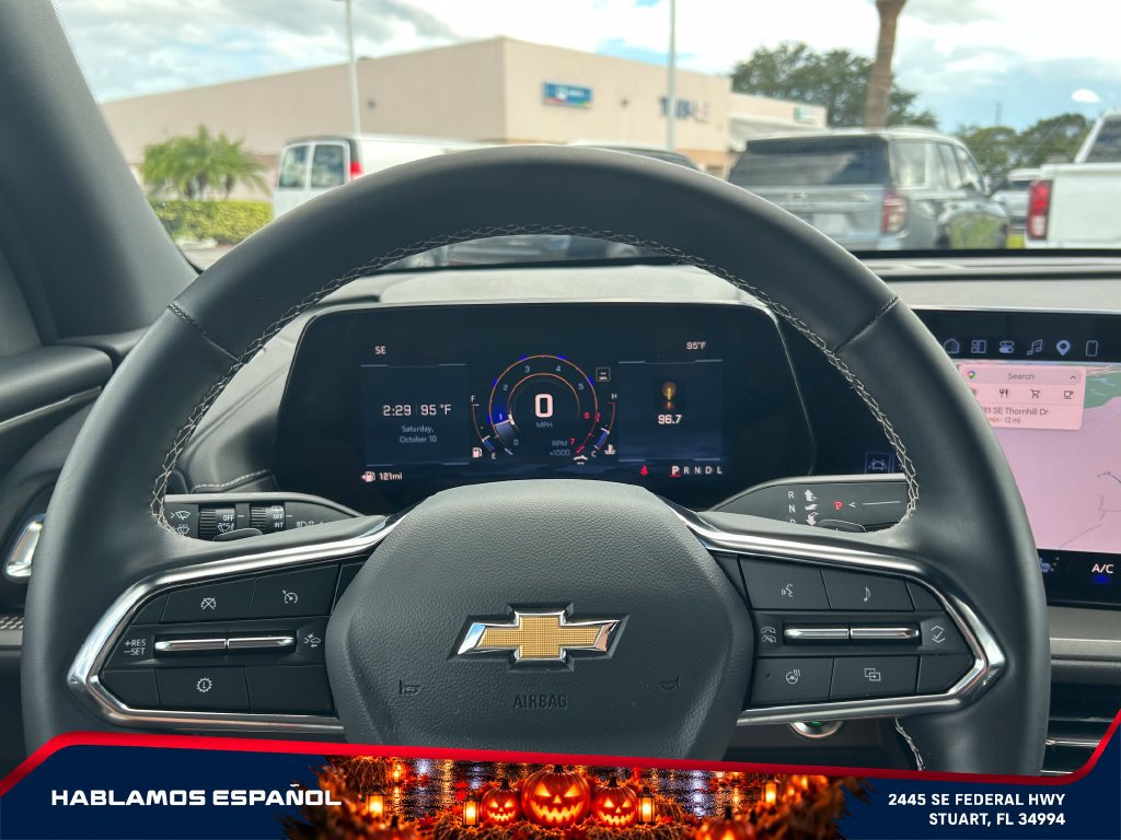 Used 2026 Chevrolet Traverse LT w/ Driver Confidence Package FWD image 22