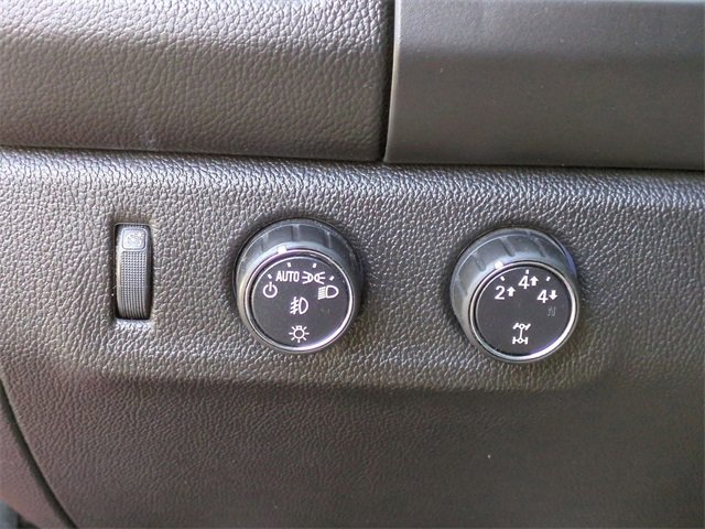 Certified 2016 Chevrolet Colorado LT w/ Luxury Package, Chrome image 17