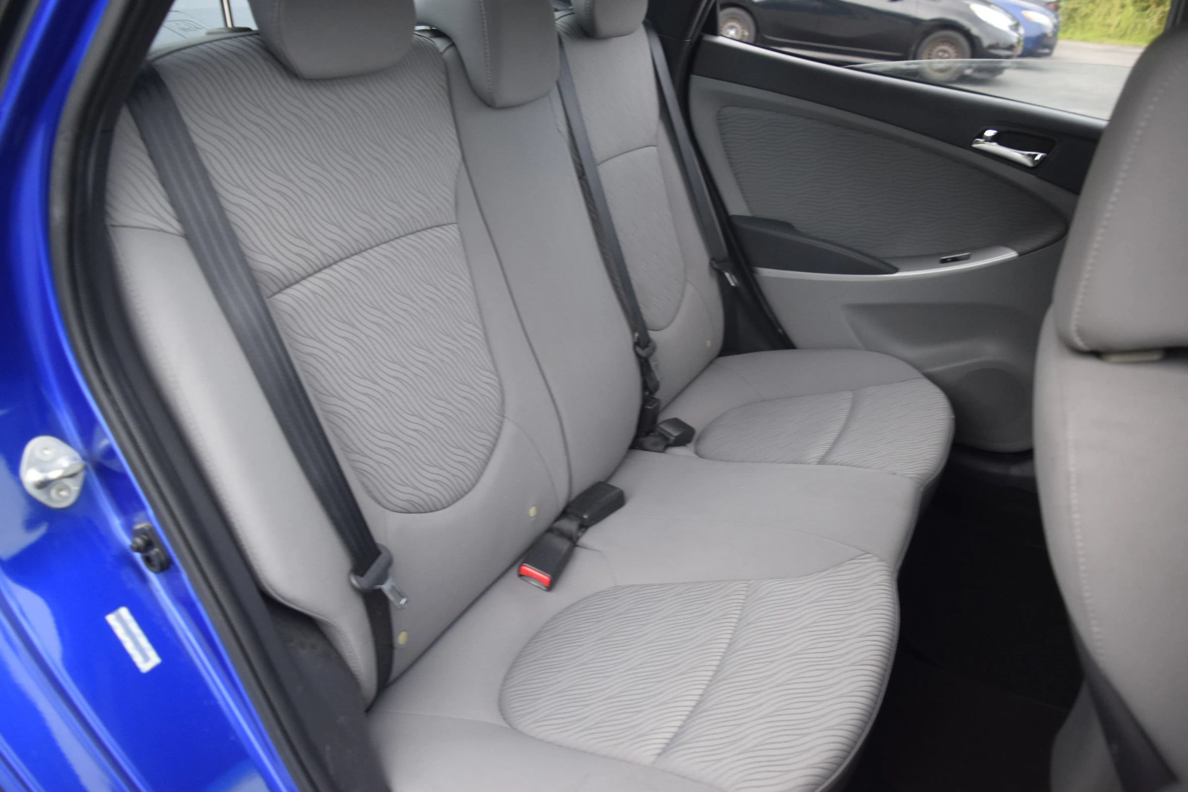 Used 2014 Hyundai Accent GLS w/ Option Group 2 FWD image 9