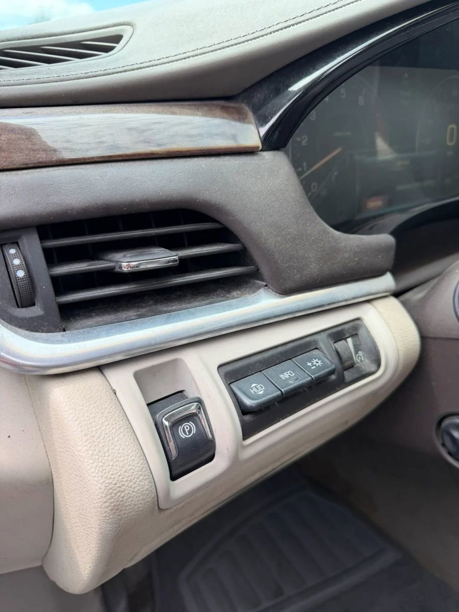 Used 2013 Cadillac XTS Platinum w/ Driver Assist Package FWD image 12