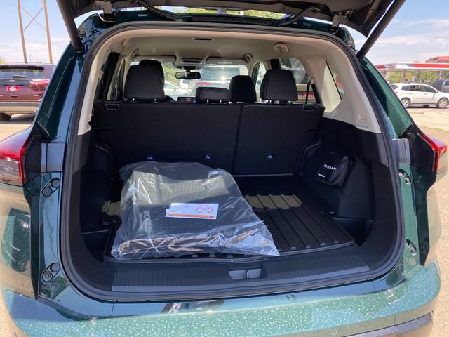New 2026 Nissan Rogue SV w/ Rock Creek Premium Package AWD/4WD image 24