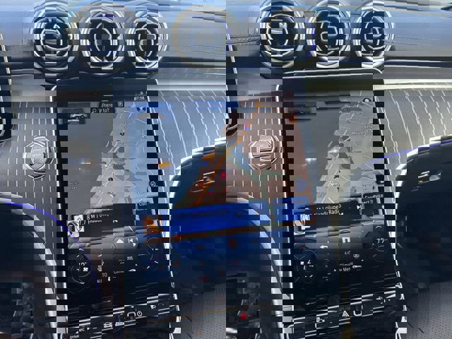 Used 2024 Mercedes-Benz CLE 450 4MATIC Cabriolet image 21