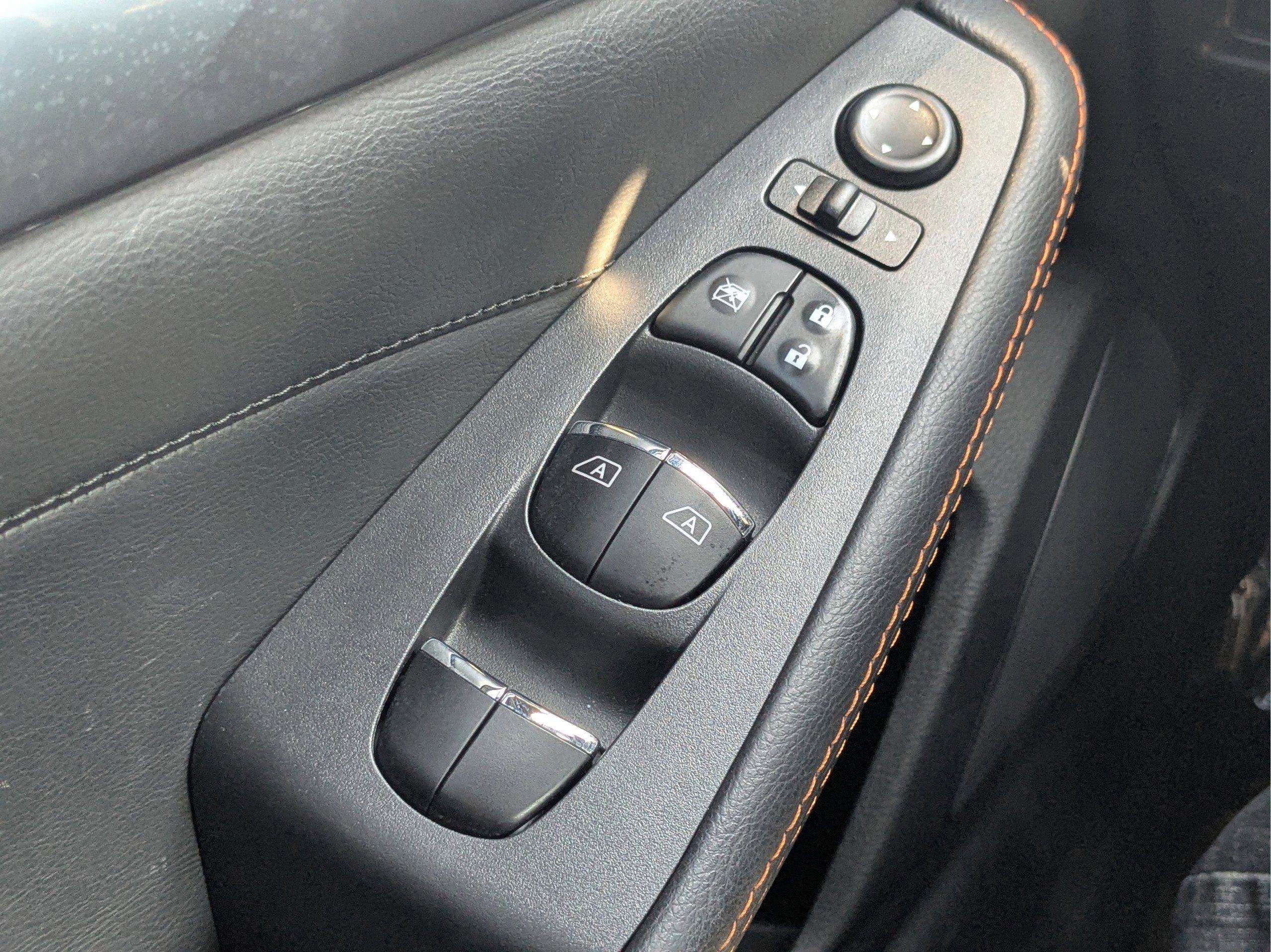 Used 2023 Nissan Maxima SR w/ Sport Mat Group image 22