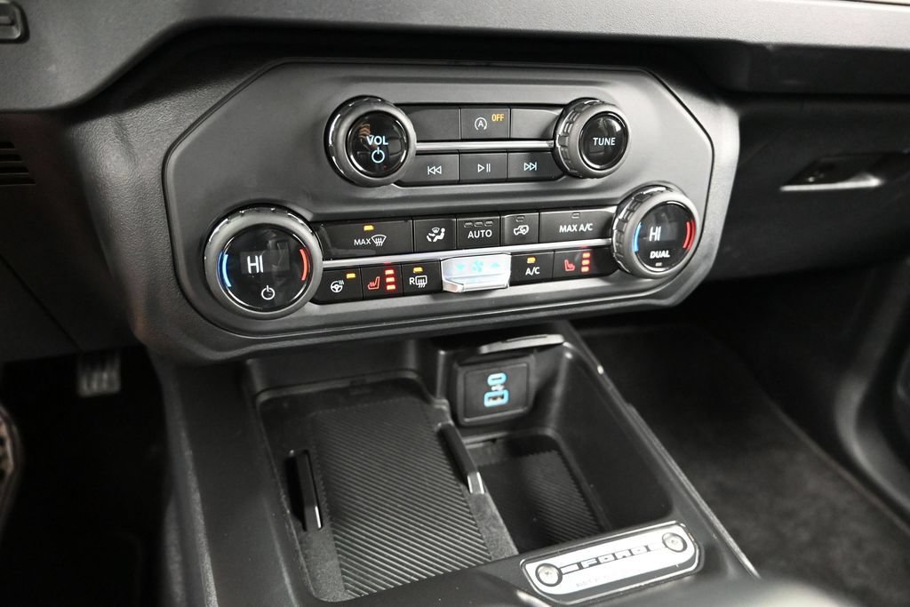 Used 2025 Ford Bronco Outer Banks AWD/4WD image 33