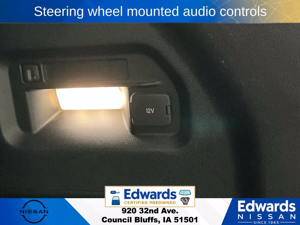 Used 2021 Ford Explorer XLT w/ Equipment Group 202A AWD/4WD image 12