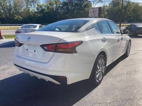 Used 2022 Nissan Altima 2.5 S image 6