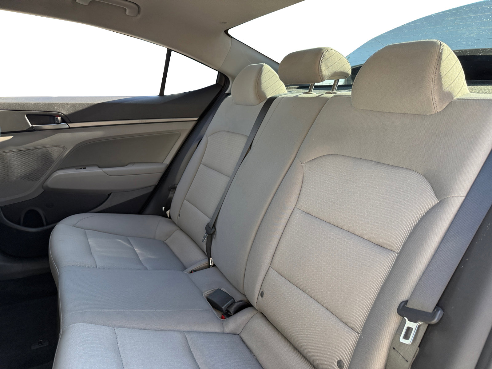 Used 2017 Hyundai Elantra SE image 13