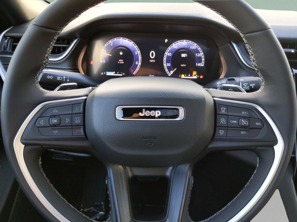 Used 2025 Jeep Grand Cherokee L Laredo w/ Luxury Tech Group I RWD image 25