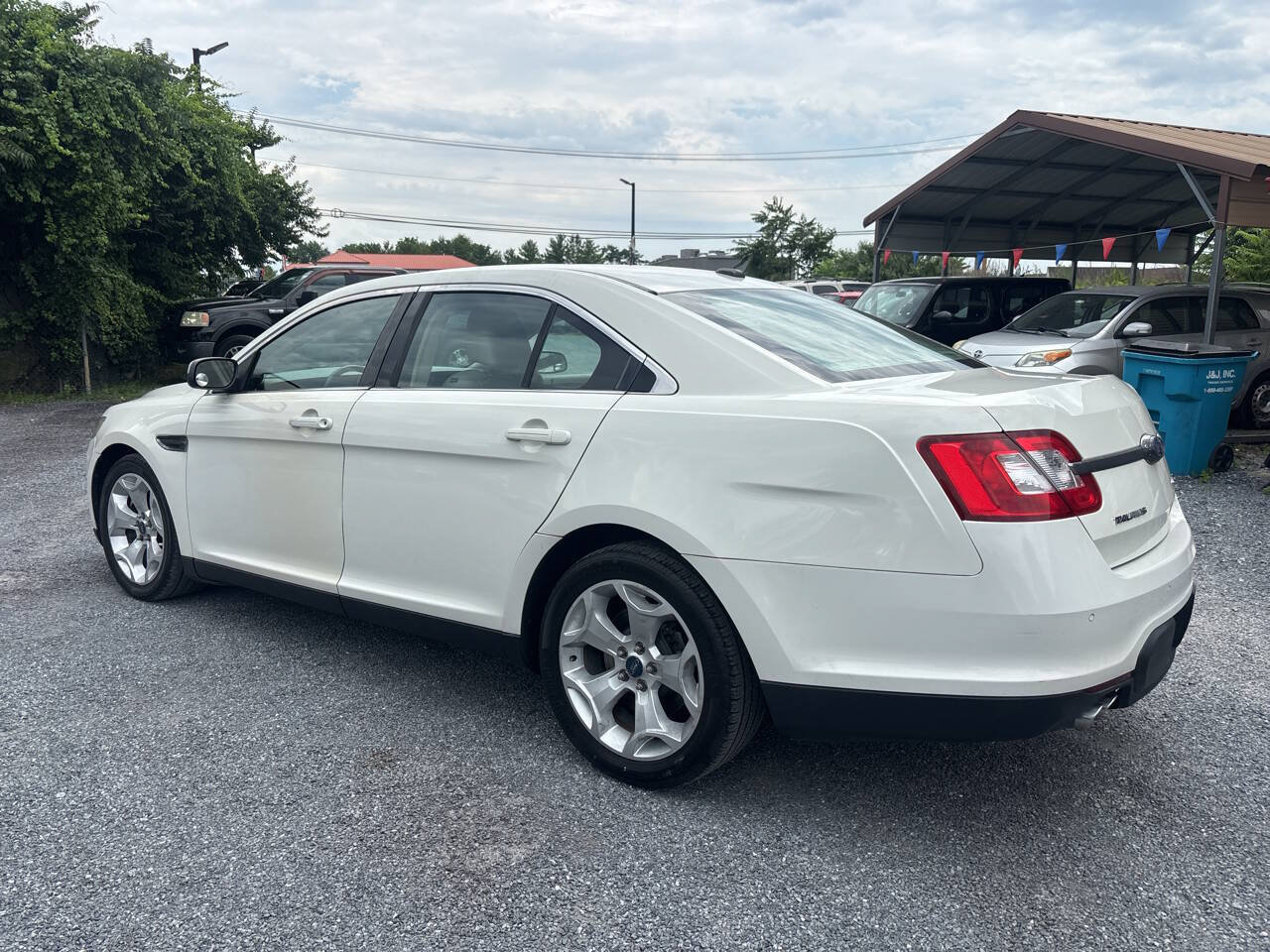 Used 2011 Ford Taurus SEL w/ 202A Rapid Spec Order Code FWD image 8