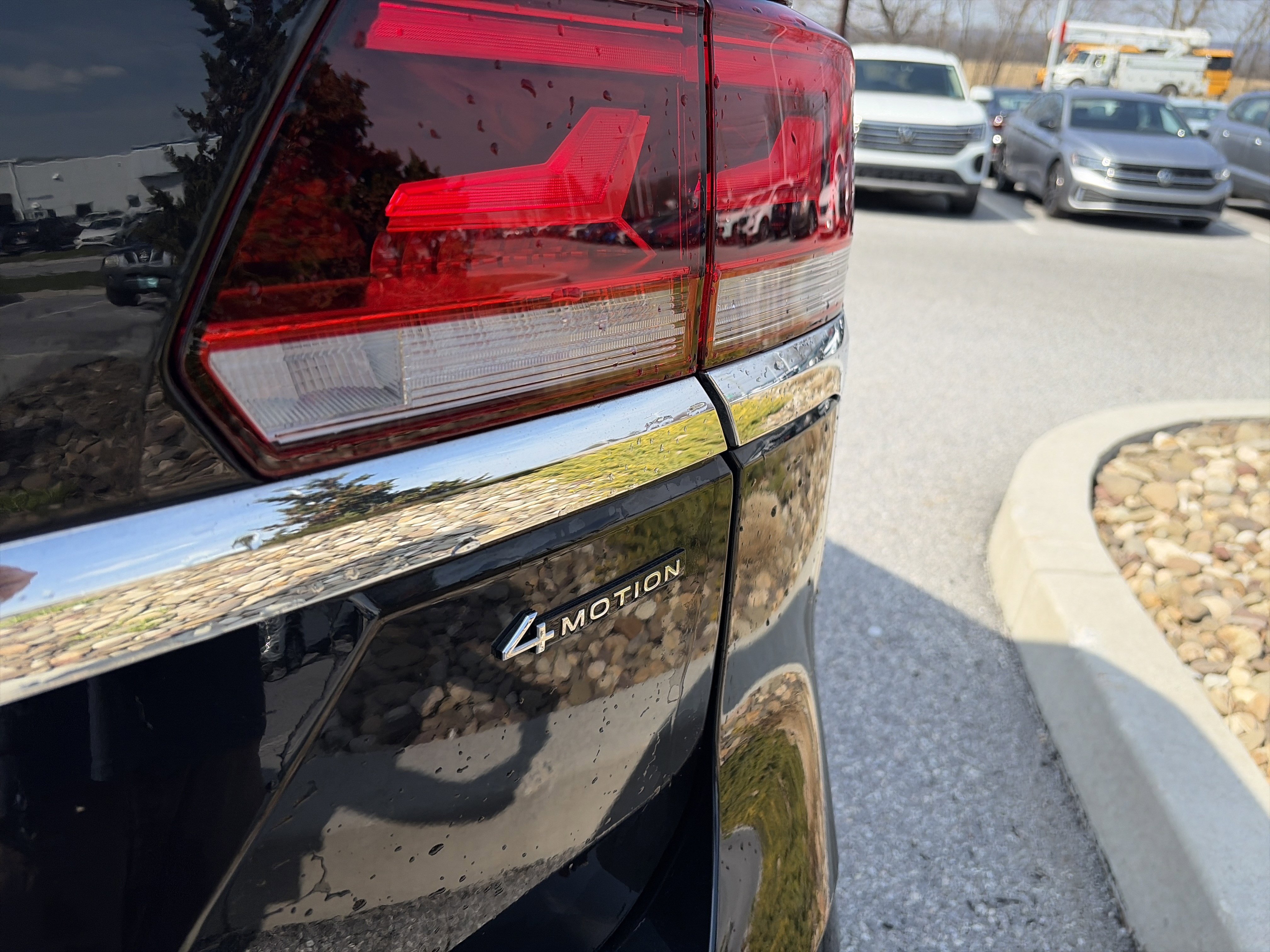 Used 2023 Volkswagen Atlas SE image 7