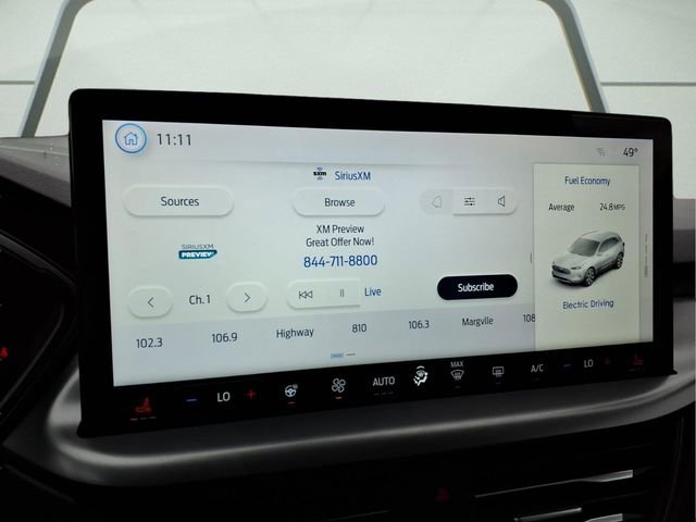 Used 2024 Ford Escape SE w/ Class II Trailer Tow Package image 16