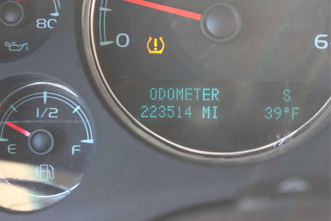 Used 2013 GMC Yukon XL Denali image 10