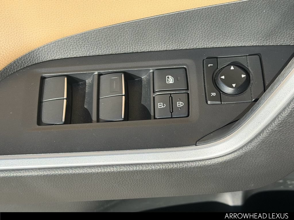 Used 2020 Toyota RAV4 Limited w/ Limited Grade Weather Package AWD/4WD image 18