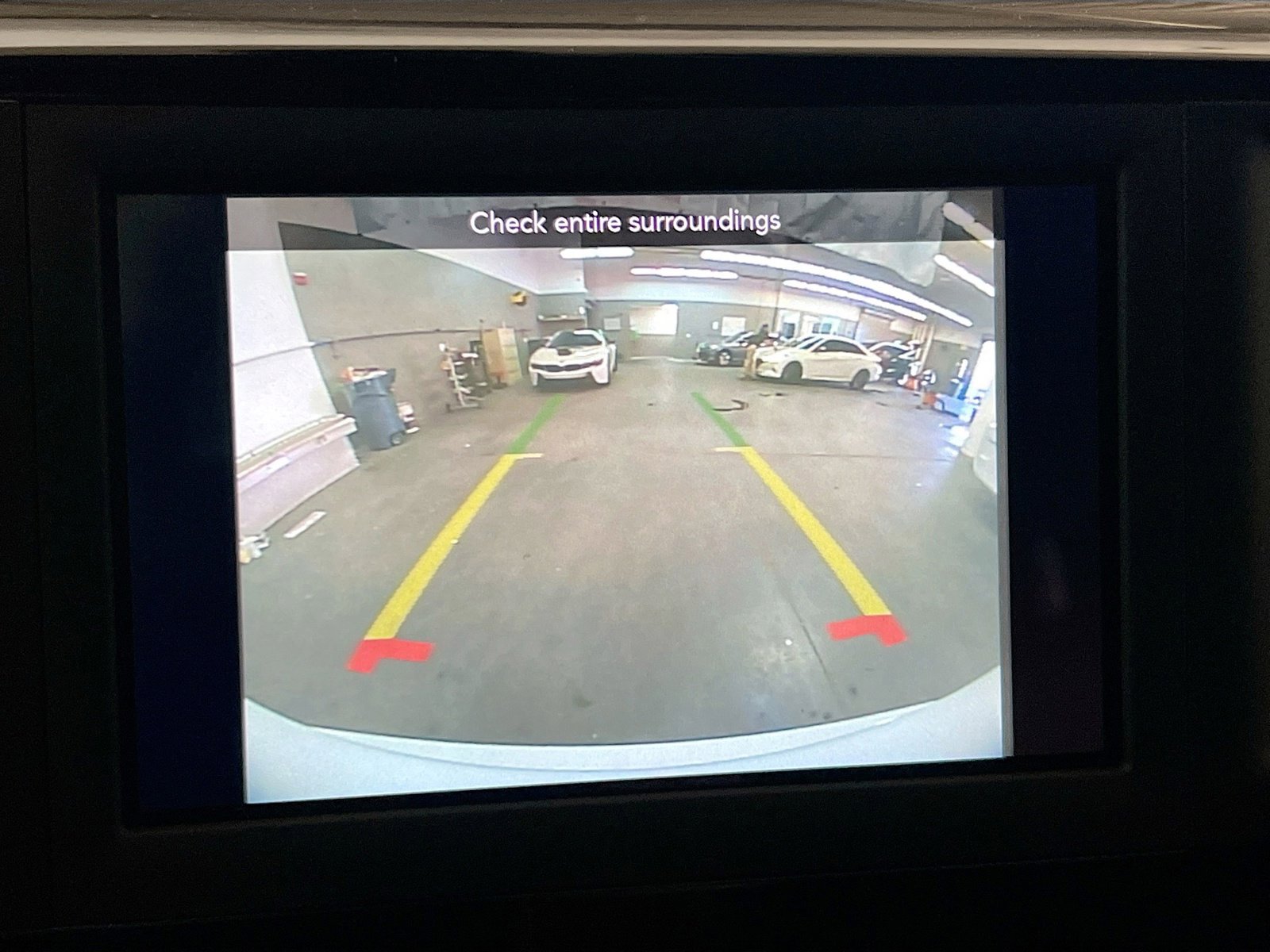 Used 2020 Chrysler Pacifica Touring w/ S Appearance Package image 6