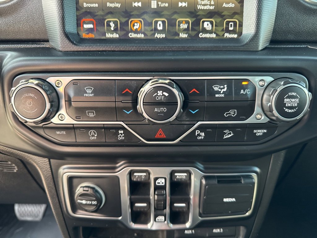 Used 2018 Jeep Wrangler Unlimited Sahara w/ Quick Order Package 24M Moab image 41