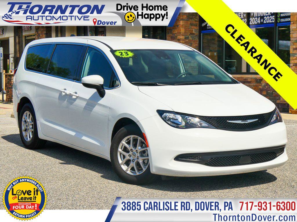 Used 2023 Chrysler Voyager LX FWD image 1