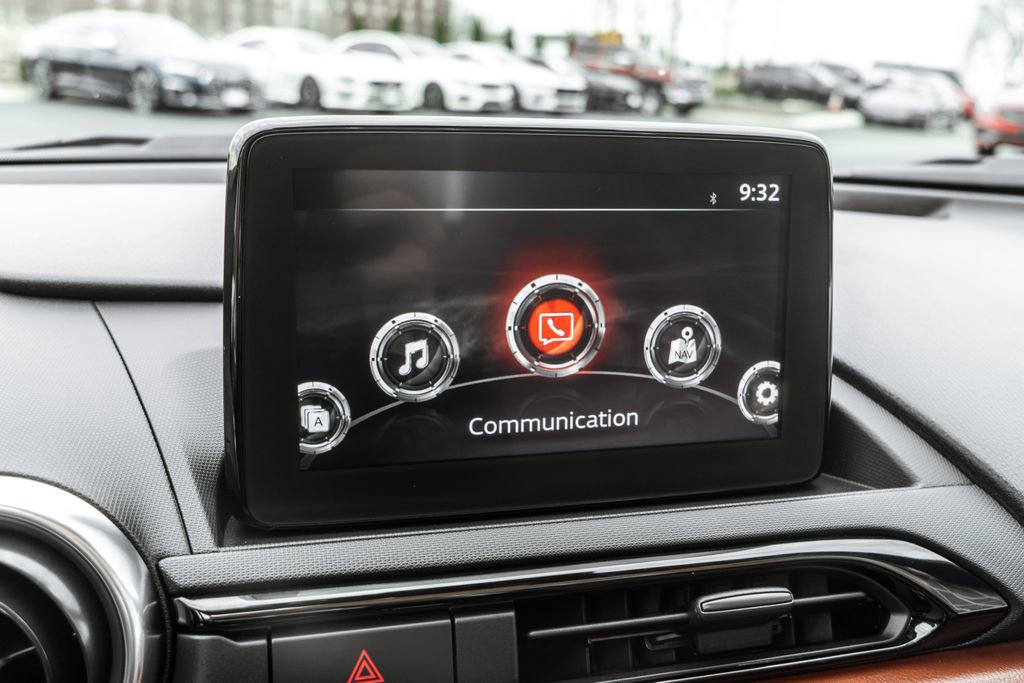 Used 2019 MAZDA MX-5 Miata RF Grand Touring image 19