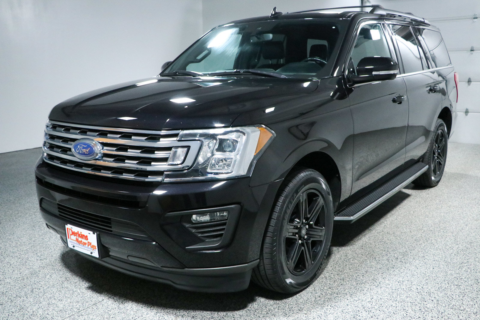 Used 2020 Ford Expedition XLT w/ Equipment Group 202A RWD image 35