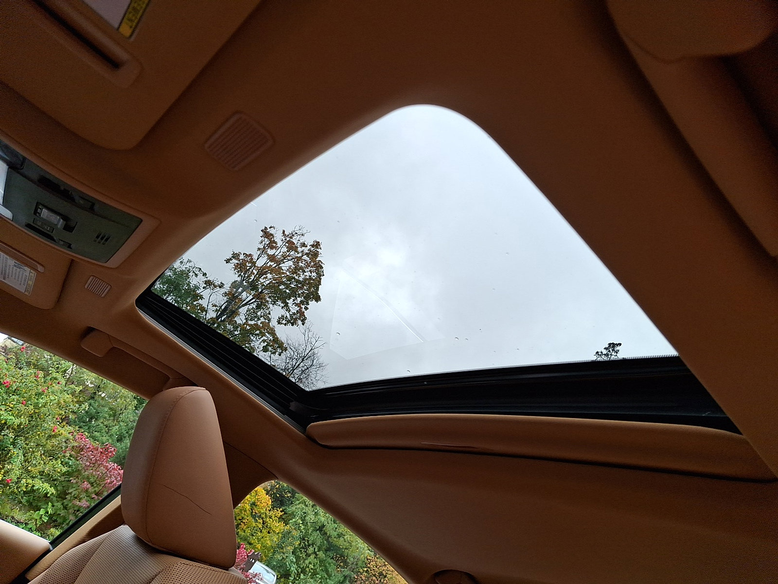 Certified 2022 Lexus ES 350 w/ Premium Package image 15