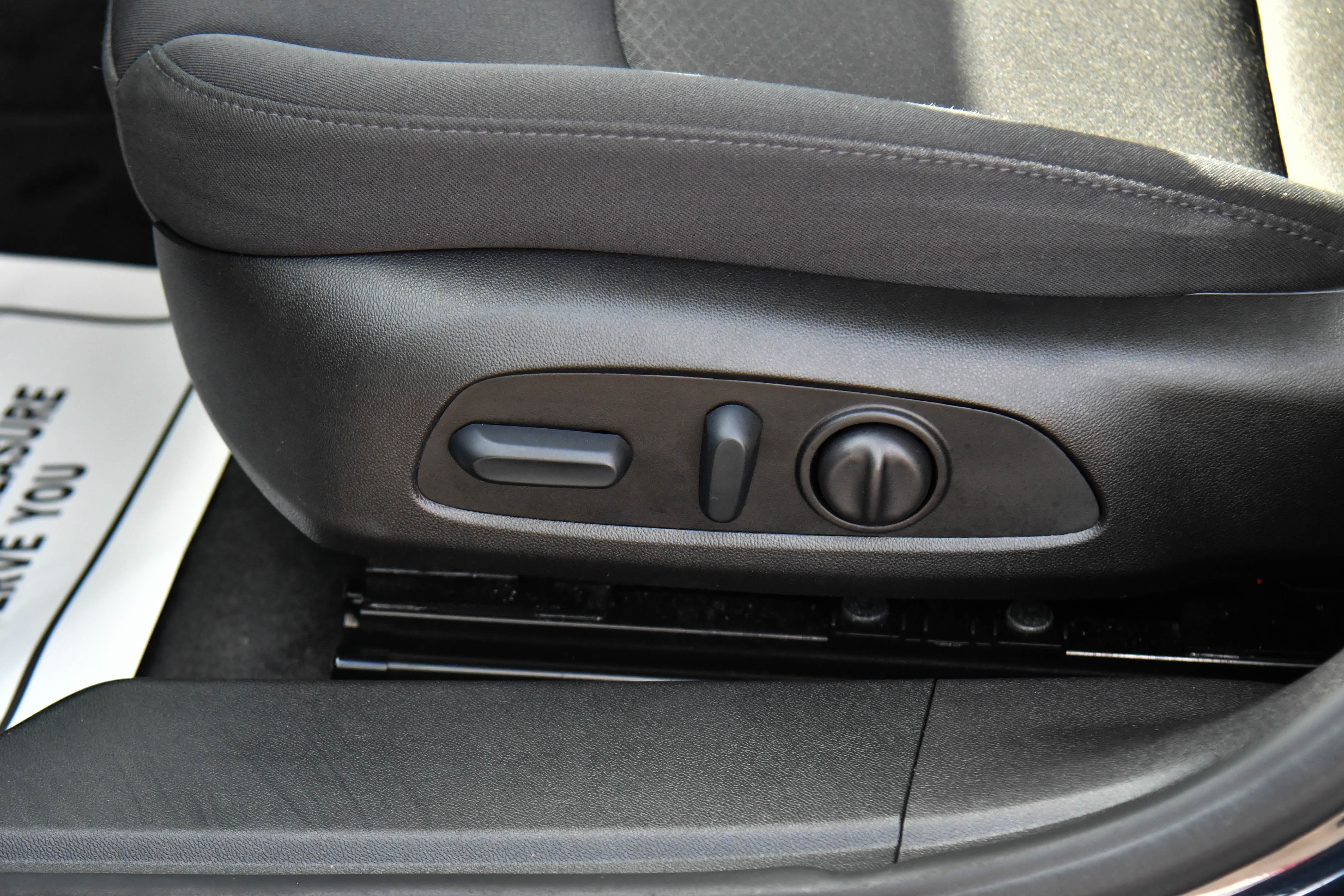 Used 2023 Chevrolet Malibu LT image 16