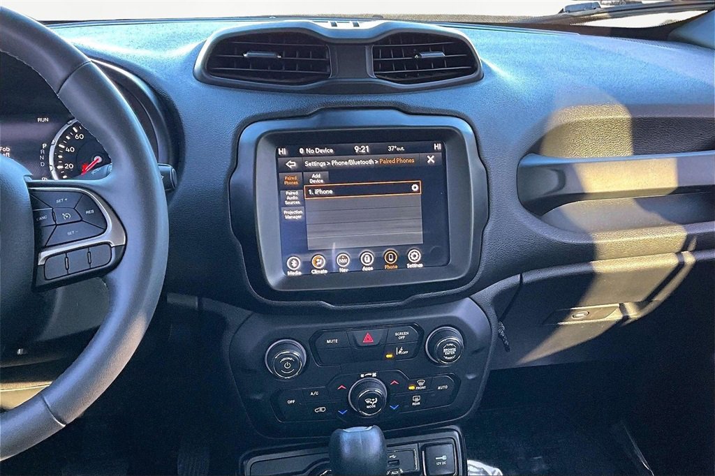 Used 2022 Jeep Renegade Latitude image 6