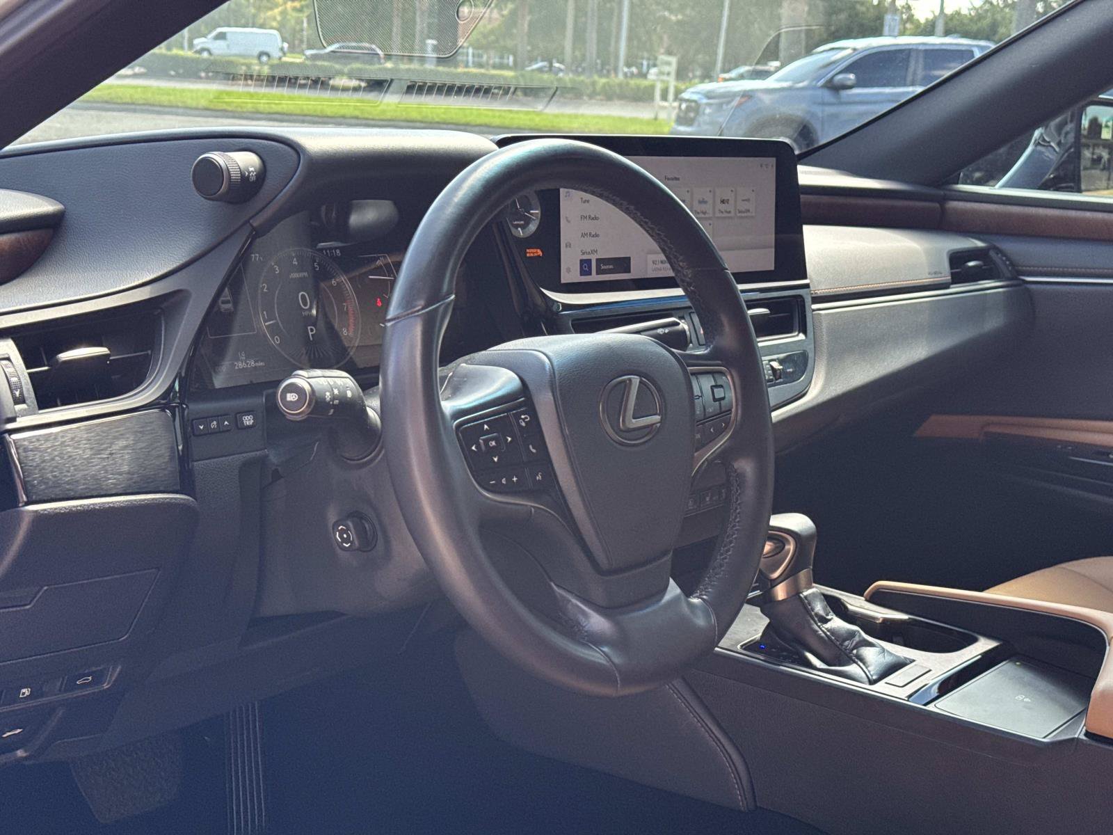 Used 2024 Lexus ES 350 w/ Premium Package FWD image 16