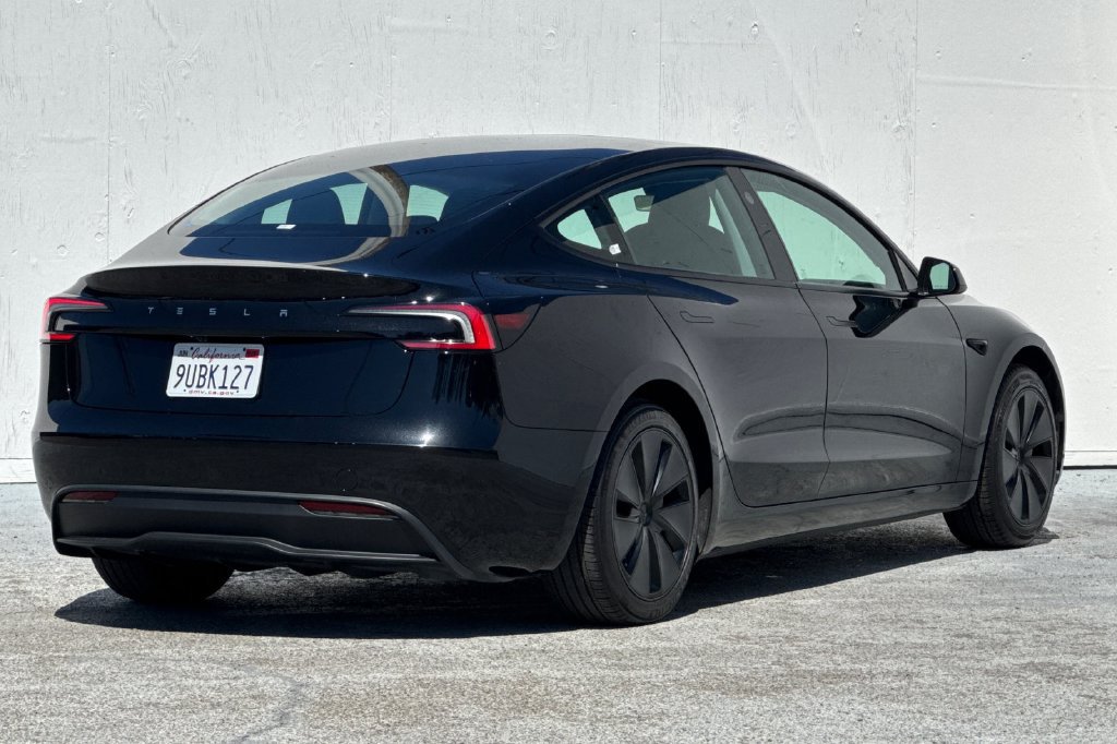 Used 2025 Tesla Model 3 Long Range RWD image 3
