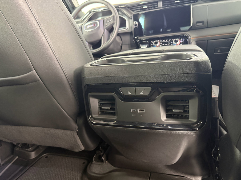Used 2024 GMC Sierra 1500 AT4 w/ Technology Package image 18