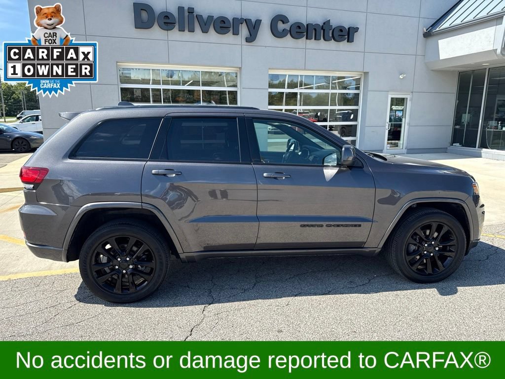 Used 2021 Jeep Grand Cherokee Laredo X AWD/4WD image 4