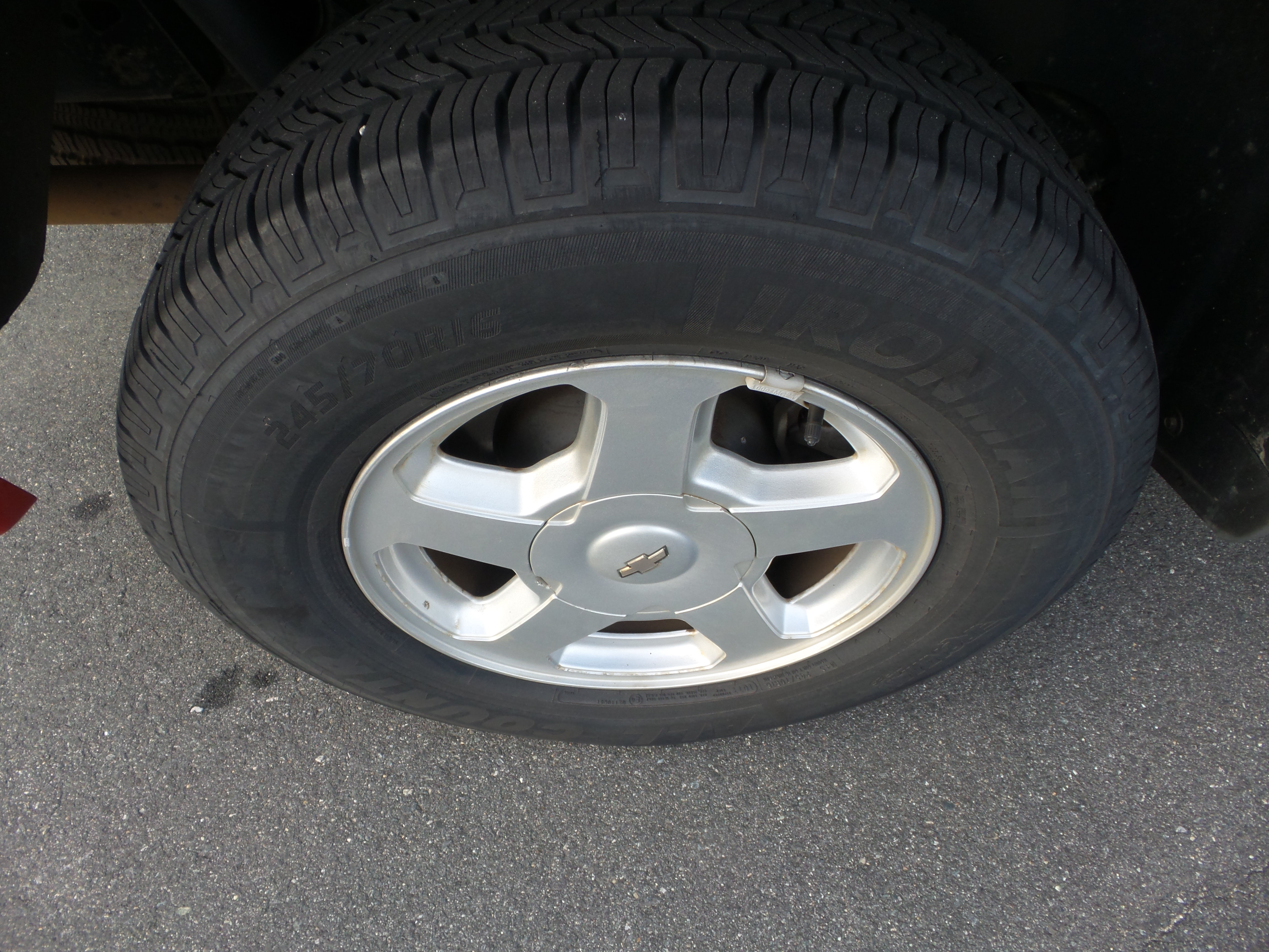 Used 2002 Chevrolet TrailBlazer LS w/ Preferred Equipment Group RWD image 50