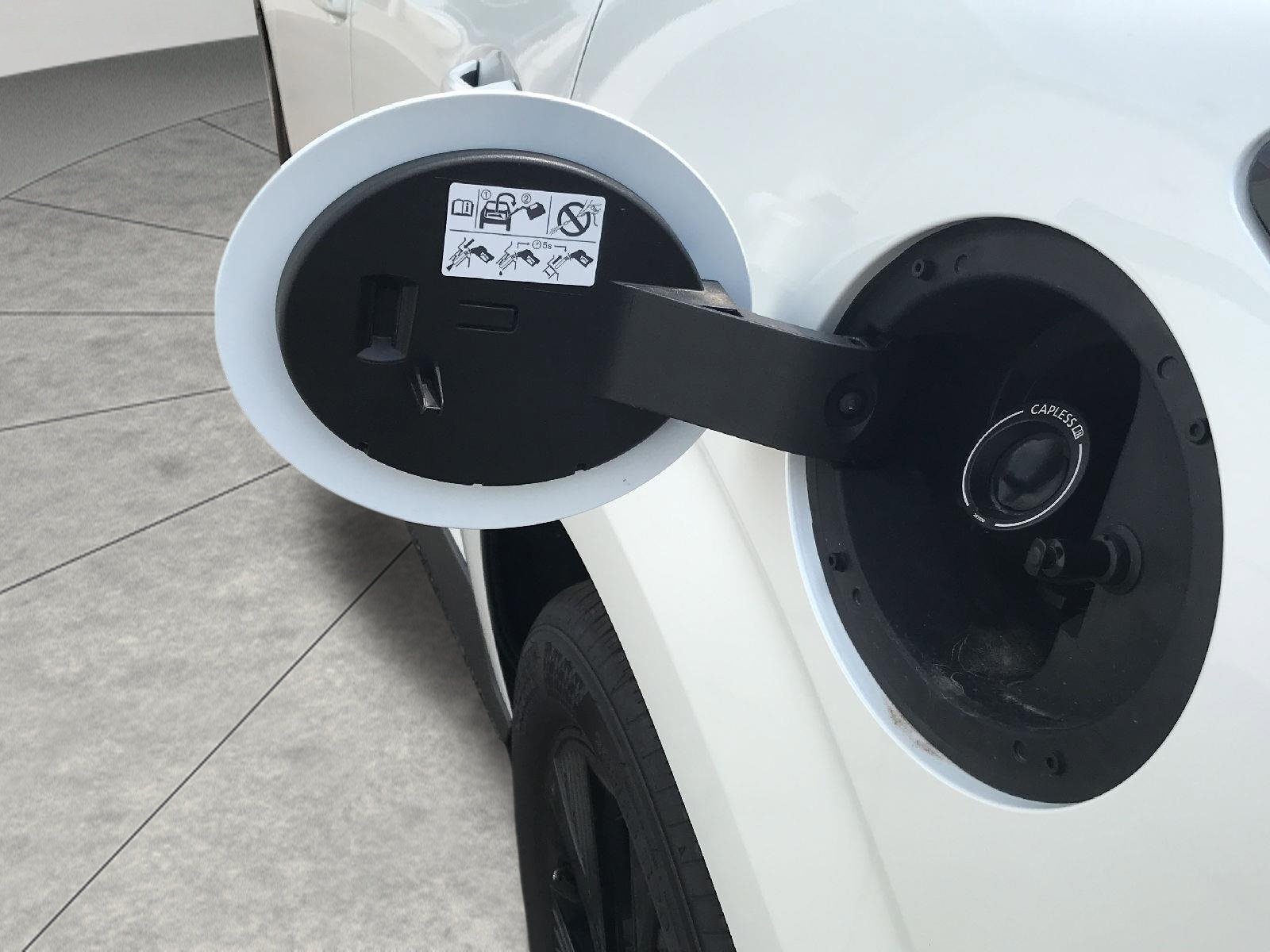 Used 2025 Nissan Murano SV AWD/4WD image 33