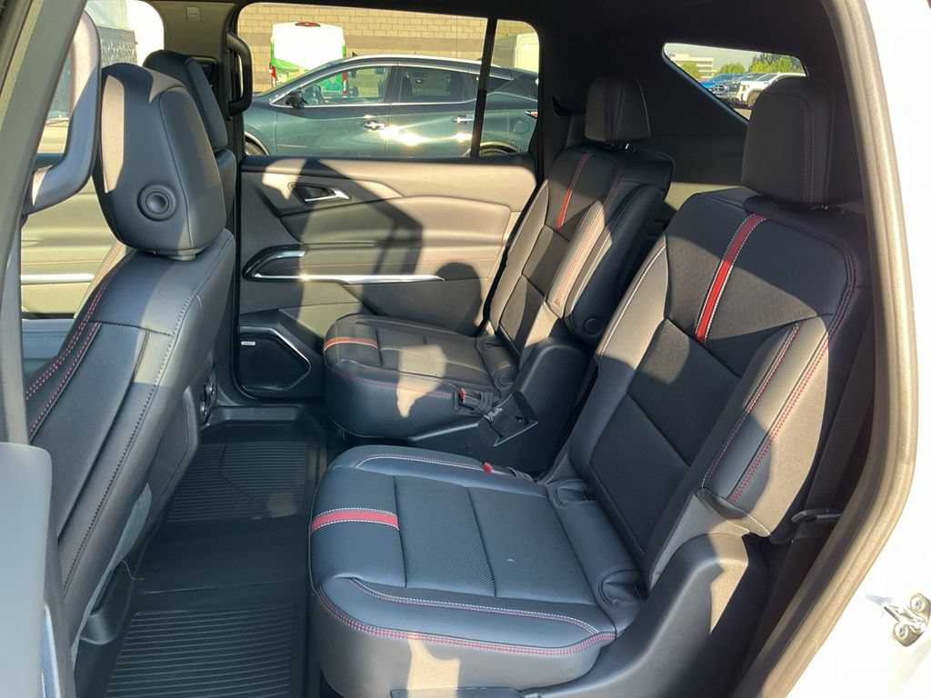 Certified 2026 Chevrolet Traverse RS w/ LPO, Floor Liner Package AWD/4WD image 22