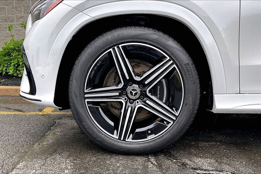 Certified 2025 Mercedes-Benz GLE 580 4MATIC image 8
