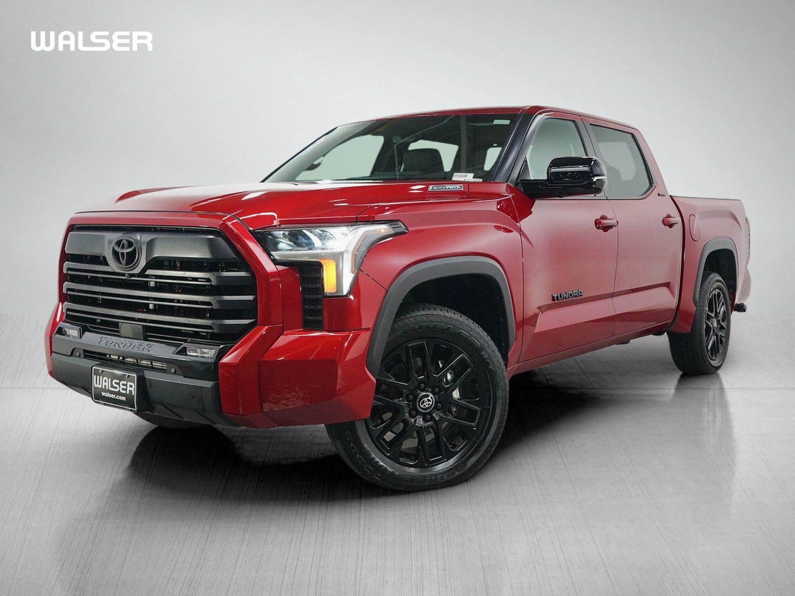 Used 2025 Toyota Tundra Limited AWD/4WD image 1