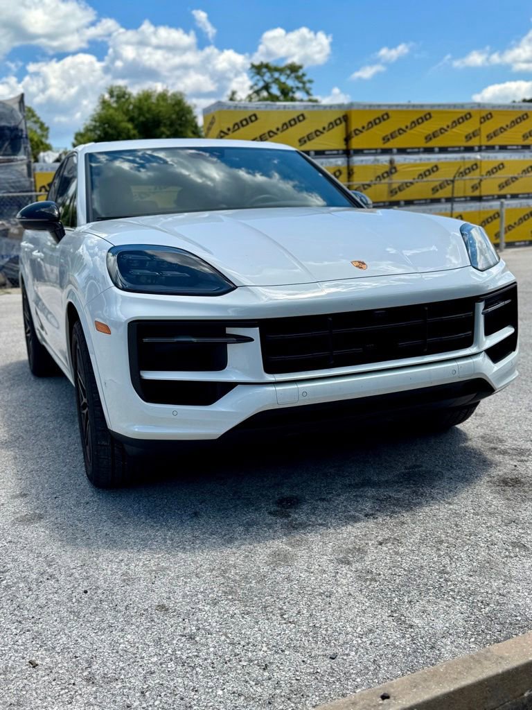 Used 2026 Porsche Cayenne S AWD/4WD image 18