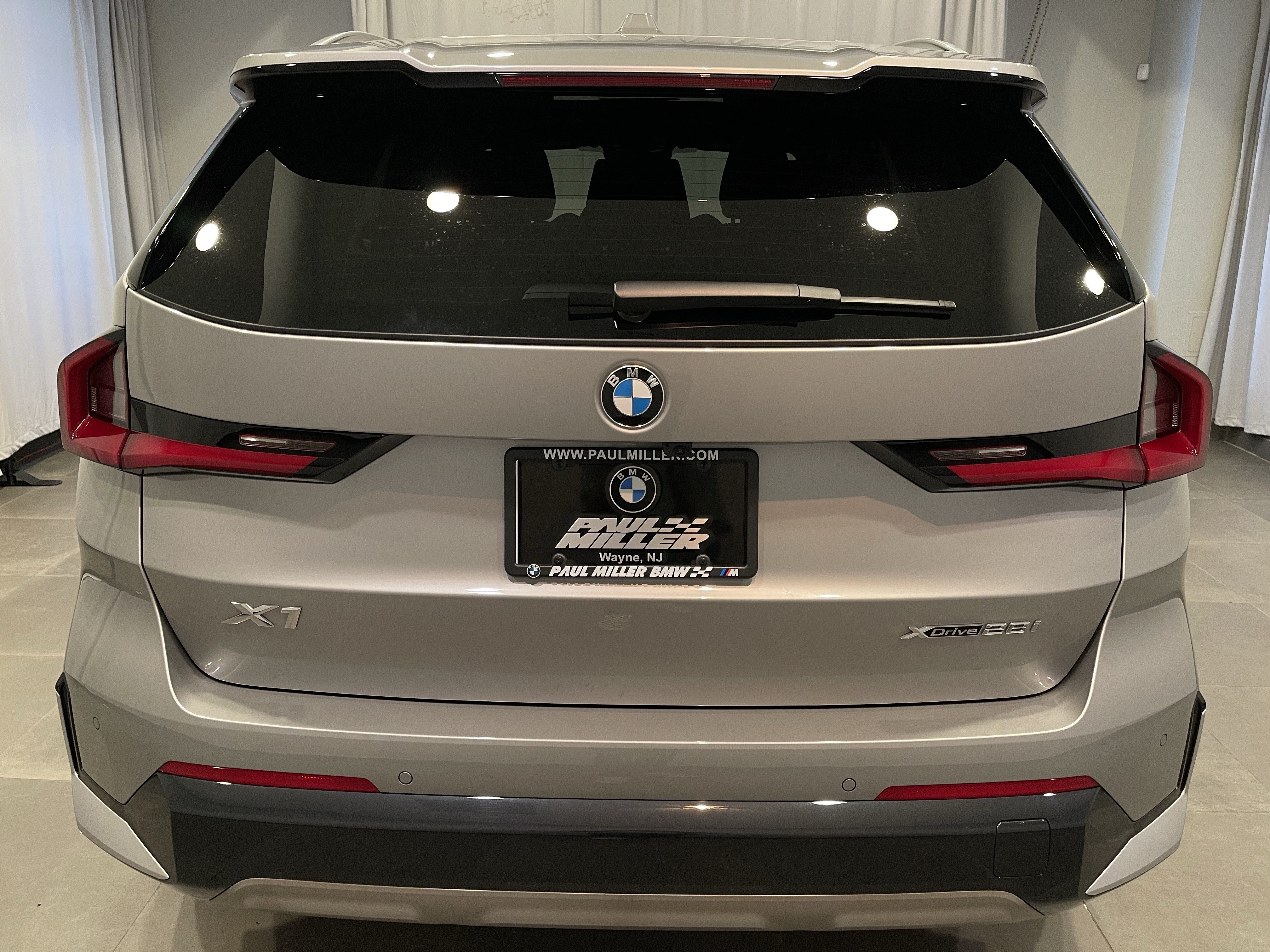 Used 2026 BMW X1 xDrive28i w/ Technology Package AWD/4WD image 5