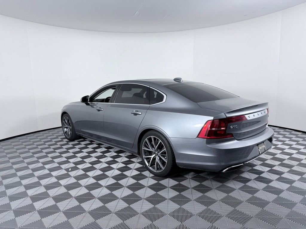 Used 2019 Volvo S90 T6 Momentum image 5